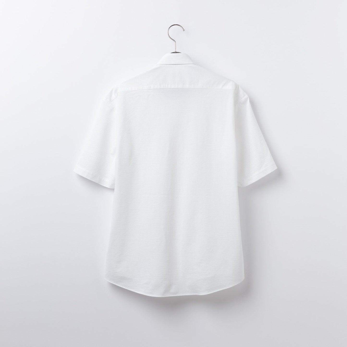 【半袖】白サッカーニット<br>形態安定 裾出し兼用丈<br>Tシャツのような着心地
